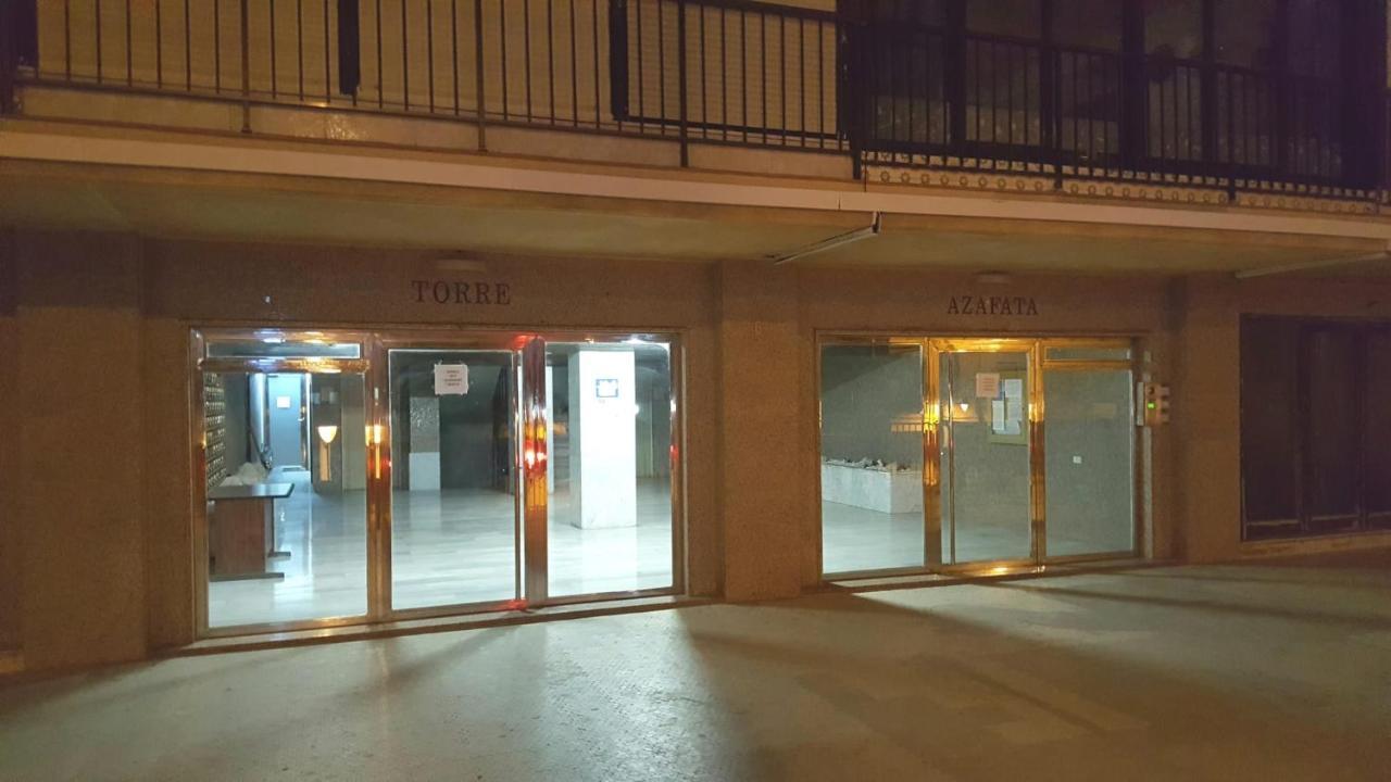 Appartamento torre Azafata Arenales del Sol Esterno foto