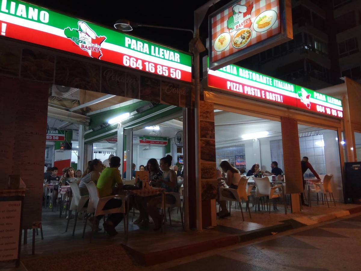 Appartamento torre Azafata Arenales del Sol Esterno foto