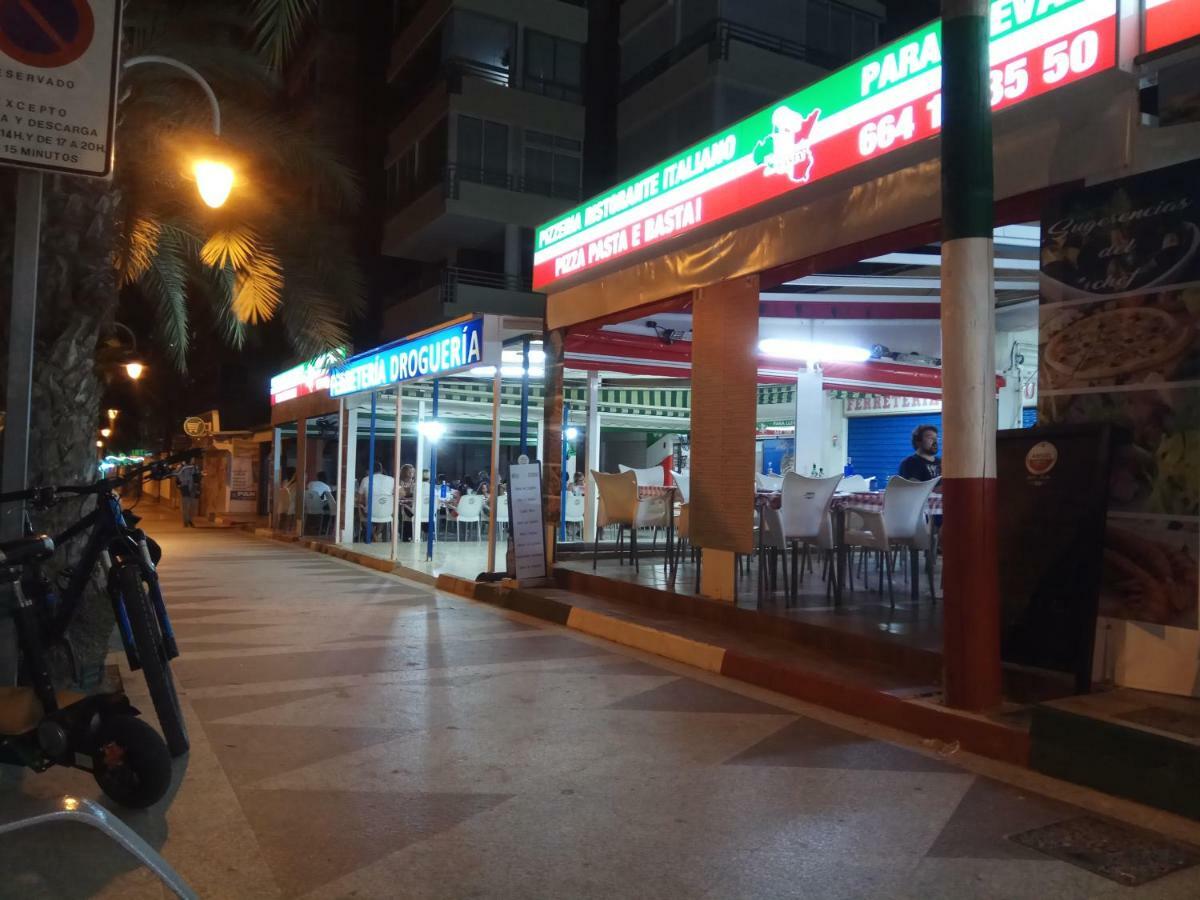 Appartamento torre Azafata Arenales del Sol Esterno foto